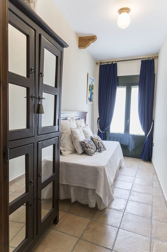 Hotel Mafloras Suites El Bosque