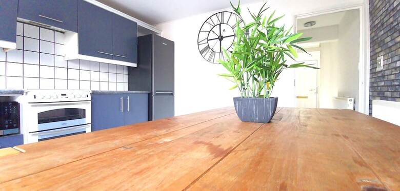 Apartamentos Superb Townhouse Parking 5