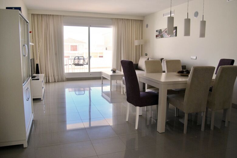 Aparthotel Cortijo Del Mar Resort