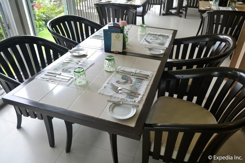 Hotel Discovery Country Suites