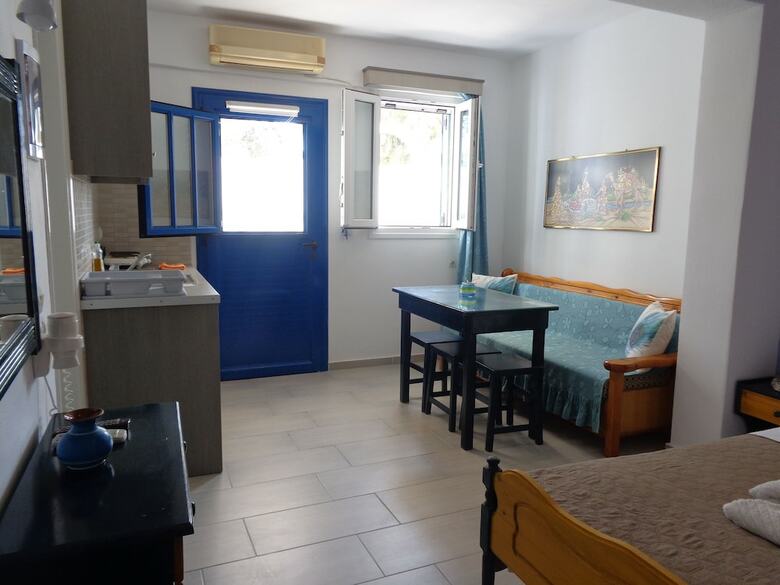 Aparthotel Honeymoon Beach Studios