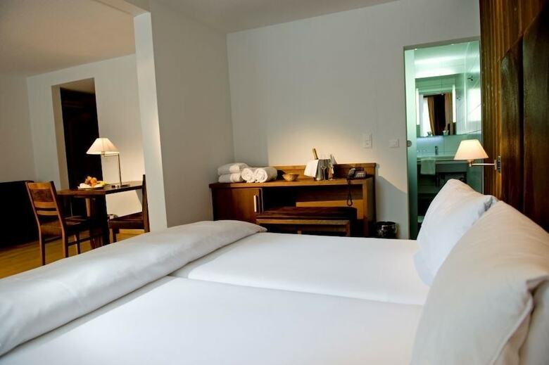 Parkhotel Quellenhof