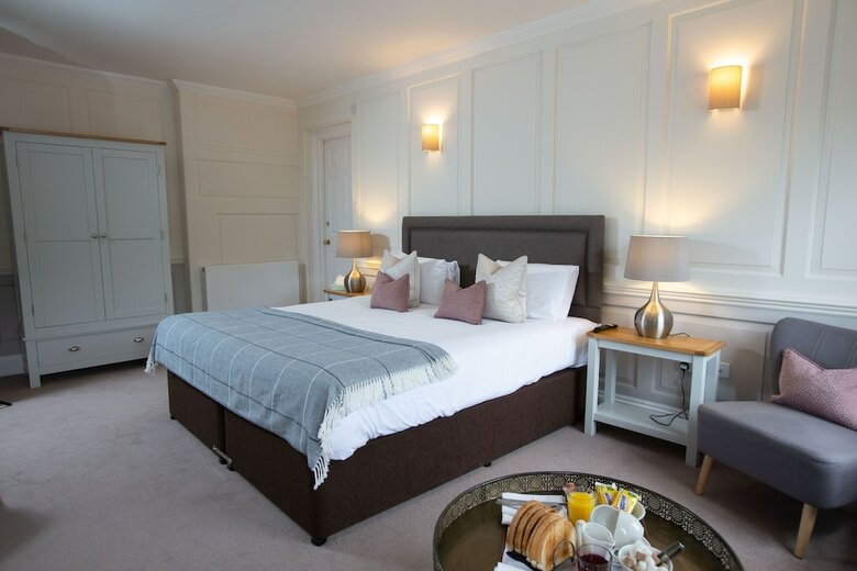The Evesham Hotel