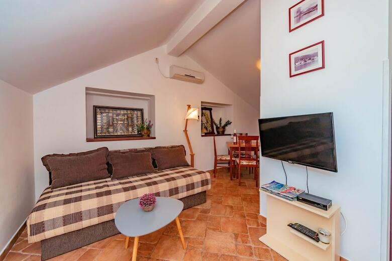 Apartments Bigovo Veljic