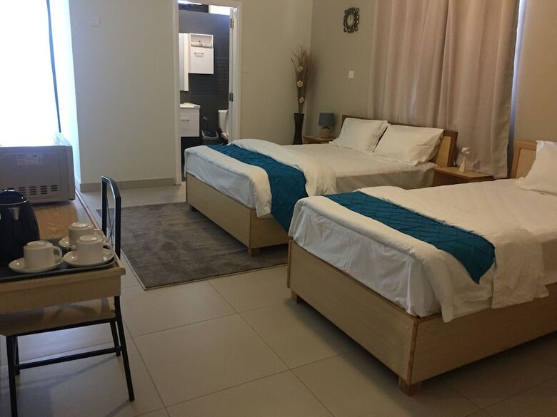 Hotel Morison Bay