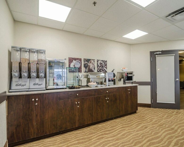 Hotel Quality Inn & Suites