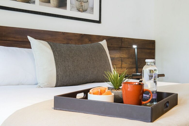 Aparthotel The Place -  Live & Meet