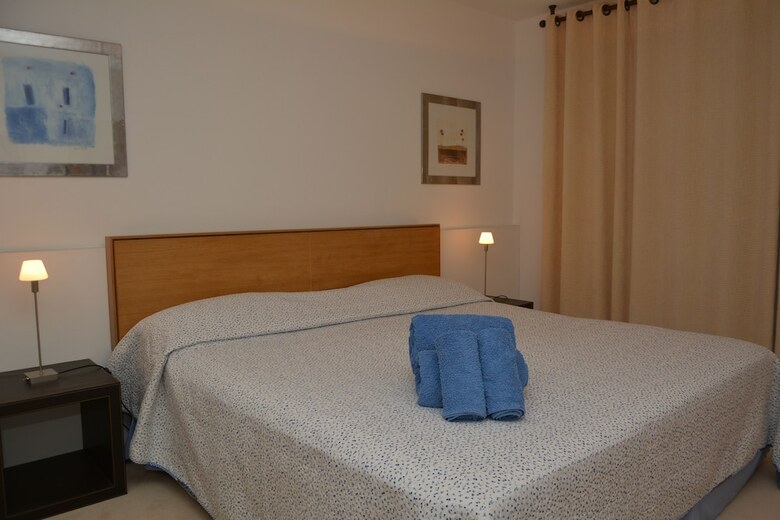 Atlantic View 1 - Apartment With Ocean View & Pool