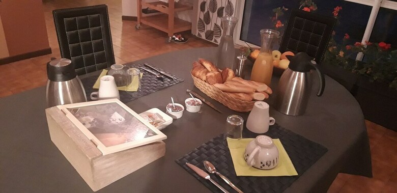 Bed & Breakfast Chambres Et Table D'h�tes La Combette
