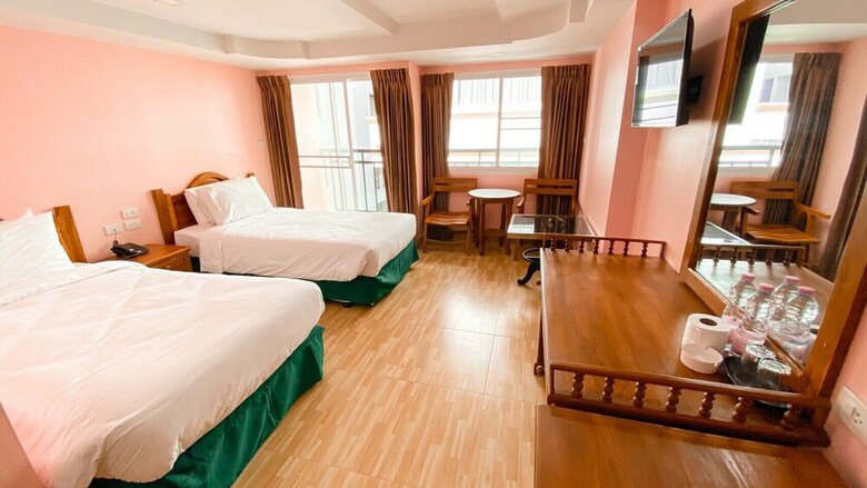 A.a. Pattaya Golden Beach Hotel