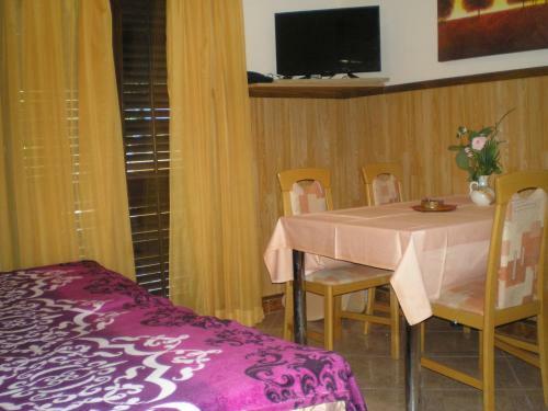 Casa Del Sol Apartments