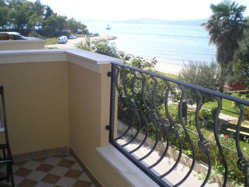 Casa Del Sol Apartments