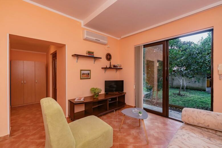 Orange Dream Apartment