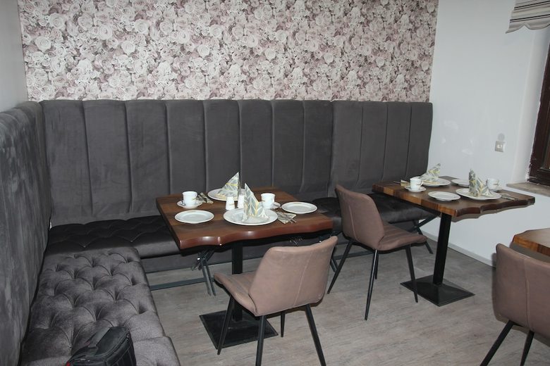Kispet Deluxe Hotel