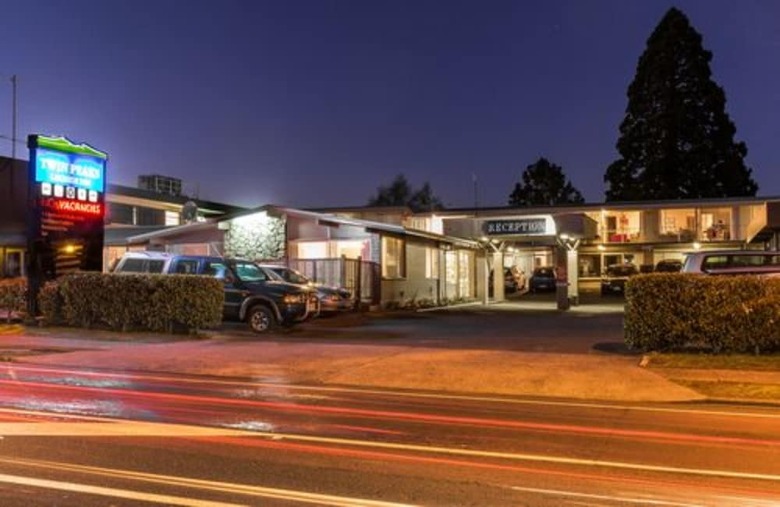 Motel Twin Peaks Lakeside Inn