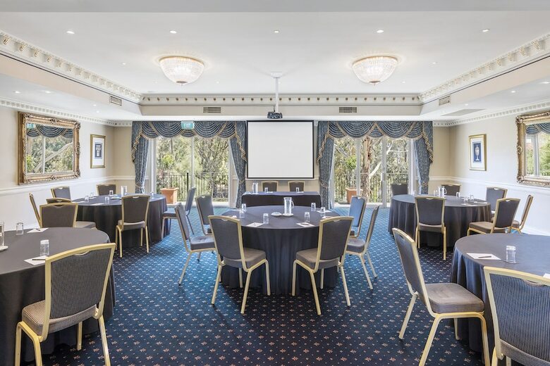 Canterbury International Hotel