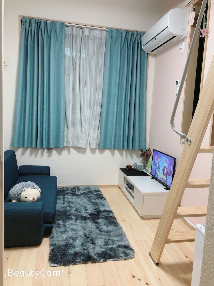 Apartamentos Urban Place Lin