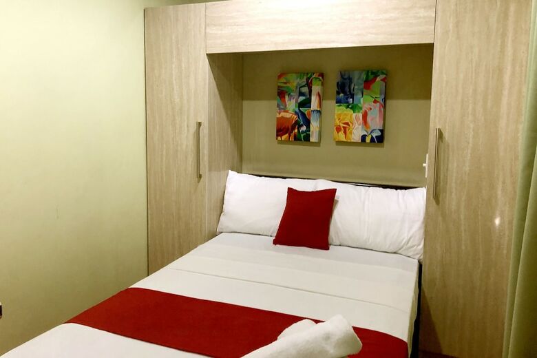 Hotel Oyo 506 153 Executive Suites