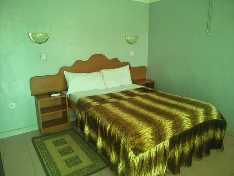 Owoods Annex Hotel
