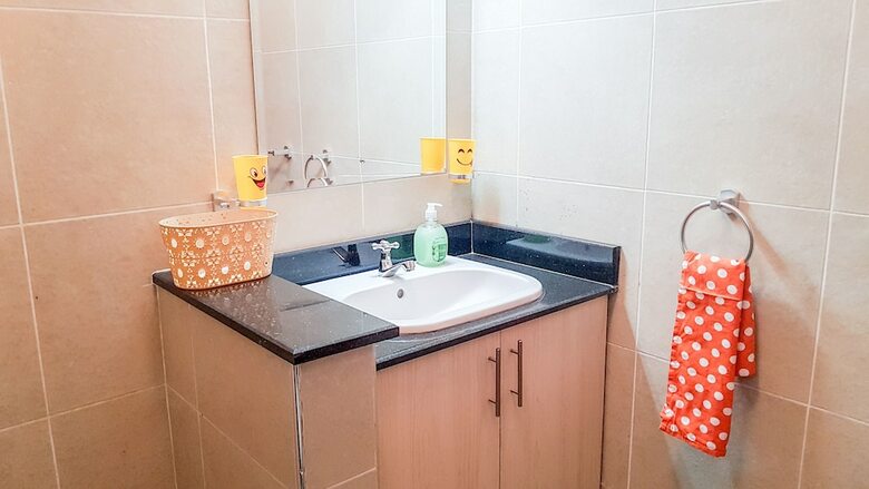 Nancys West Suites Studio Apartment