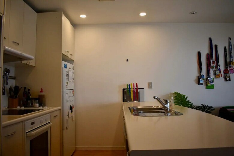 Spacious 1 Bedroom Apartment With City Views
