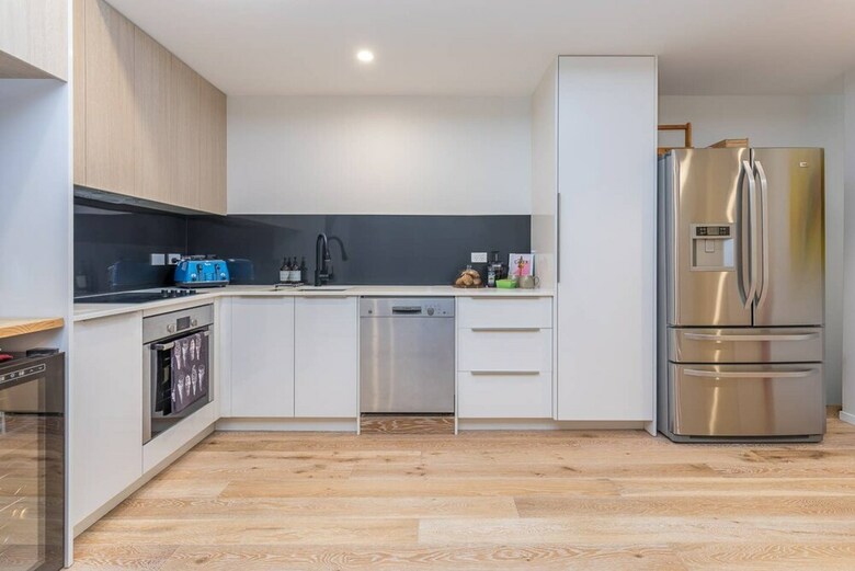 Designer Ground Floor Apartment In Ponsonby