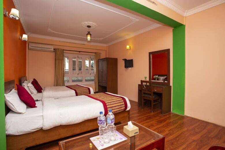 Hotel Happy Home