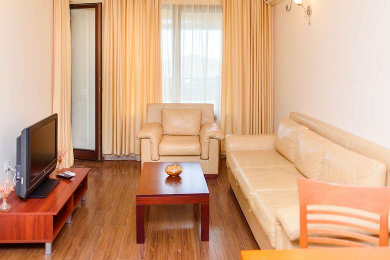 Aparthotel Sea View Rental Front Beach