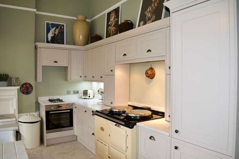 Beautiful Edinburgh City Centre Apartment