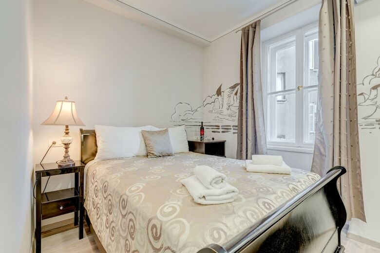 Hotel Metropole Luxury Rooms