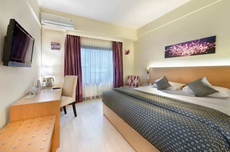 Lux Tychi Hotel Malang
