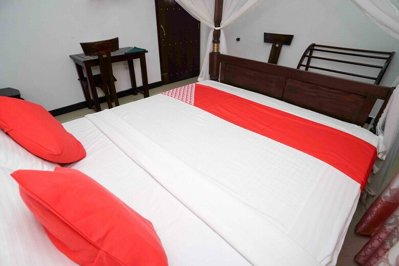 Hotel Oyo 489 Shirantha Rest