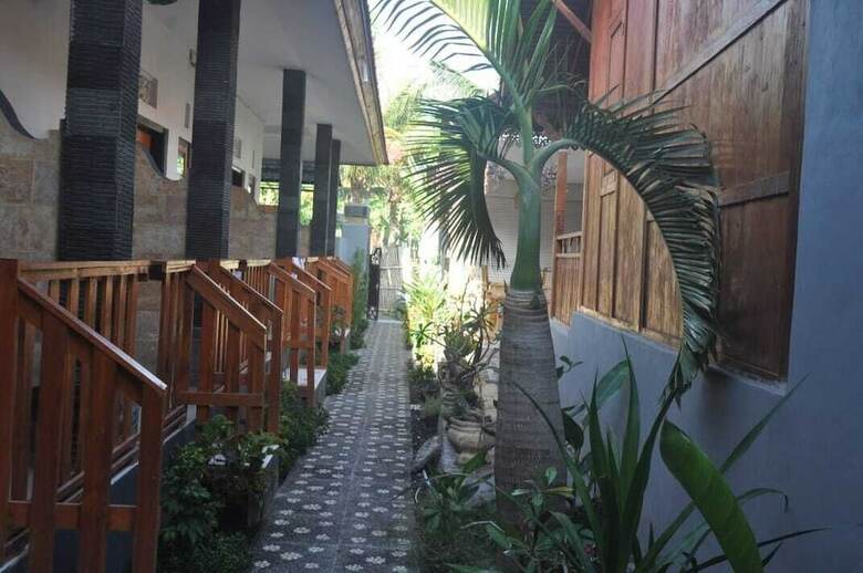Hotel Bagoesfull Homestay