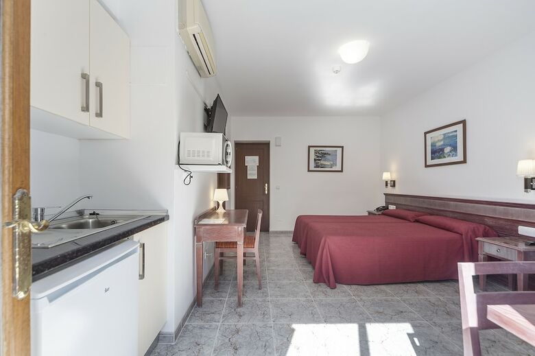Apartamentos Cala Murada Tennis