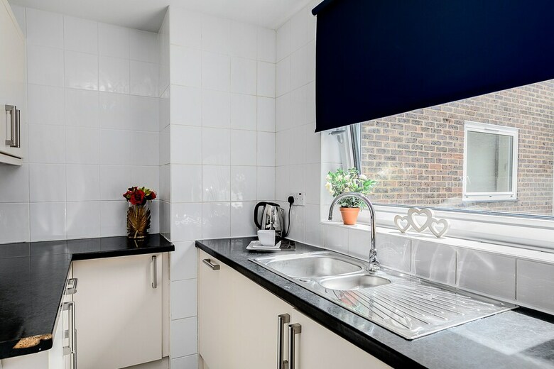 Spacious 3-bedroom Apartment Next To Museums