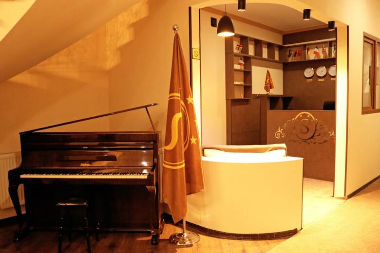 Sisno Hotel