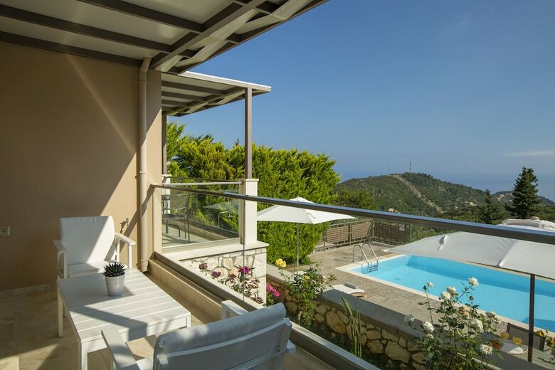 Drimonari Villas
