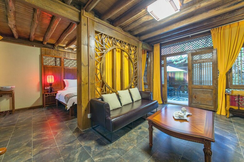 Posada Lijiang Langyun Inn