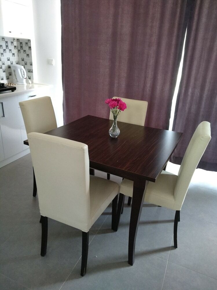 Paddys Apartments