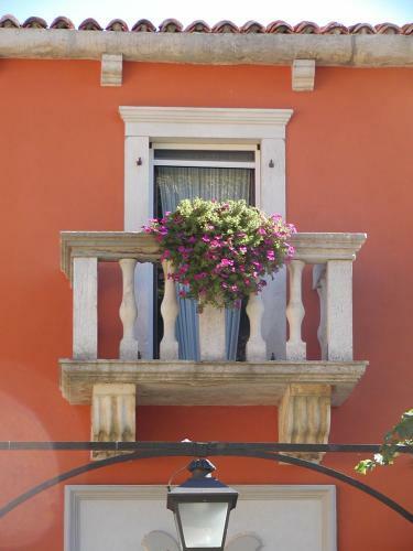 Apartments Lazzarini Battiala