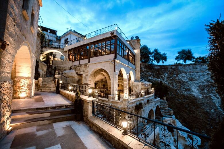 Splendid Cave Hotel