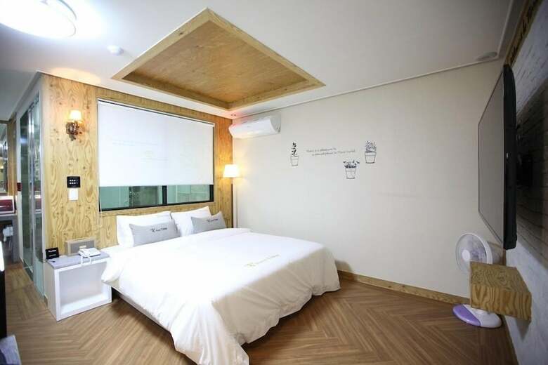 Cheonan Time Hotel