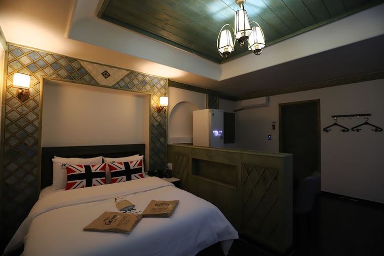 Gunsan Jnk Classic Hotel - Black
