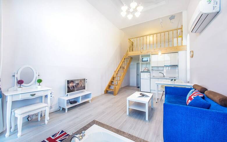 Iris Pool Villa Pension