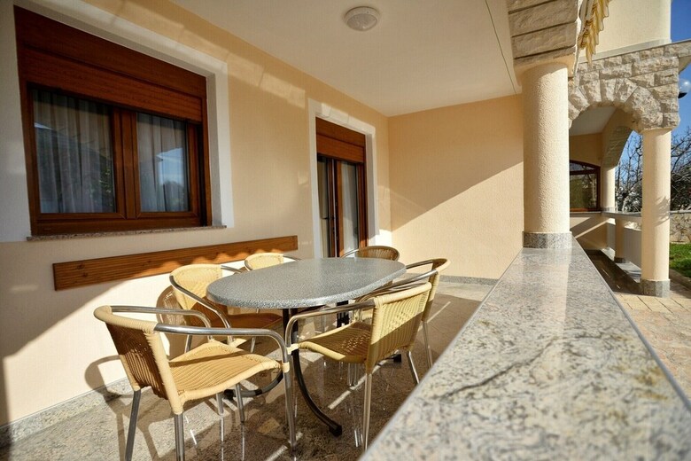 Apartment Isic