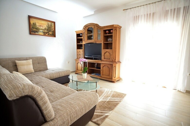 Apartment Isic