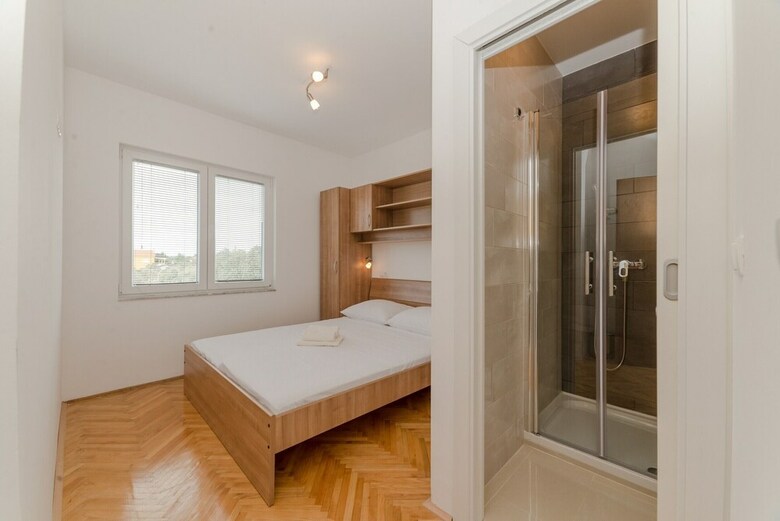 Apartment Radovic Nives