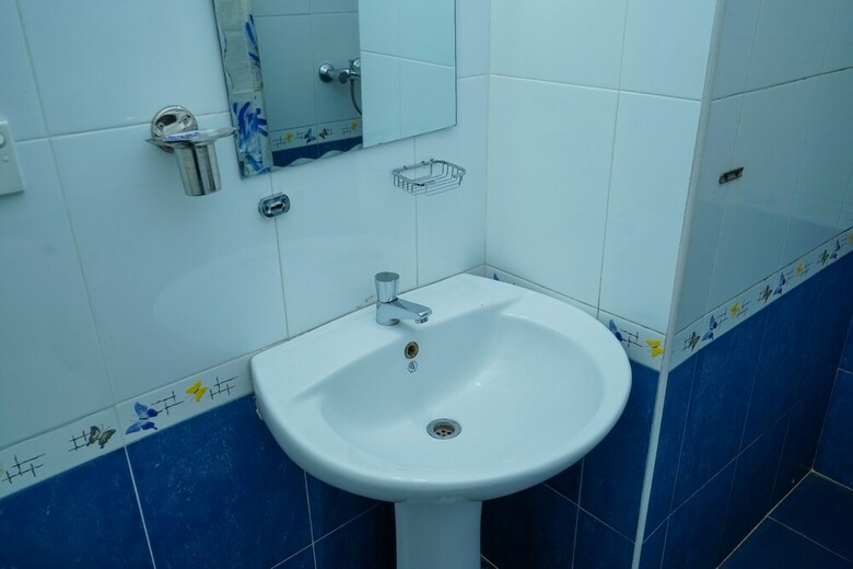Hotel Oyo 452 Gem In Blue
