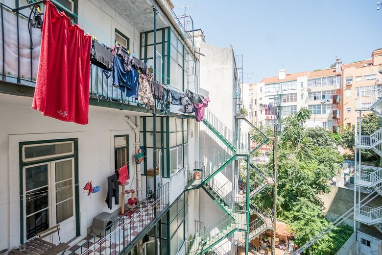 Colorful And Bright 3 Apartment