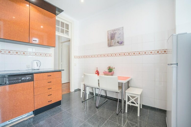 Campo Pequeno 3 Bedroom Apartment